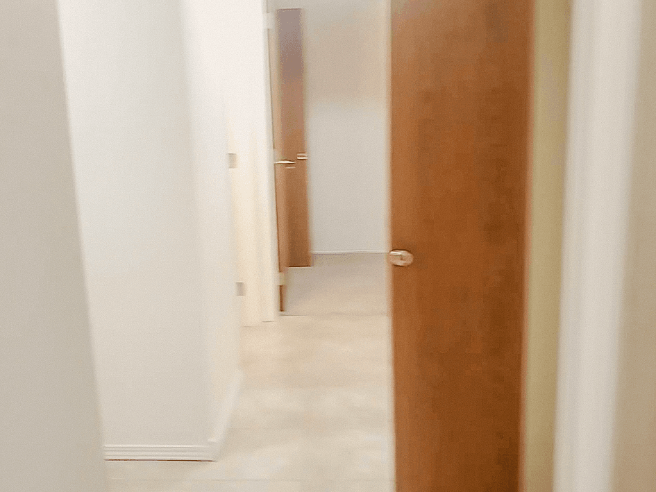 Entry in Heritage High Unit 307