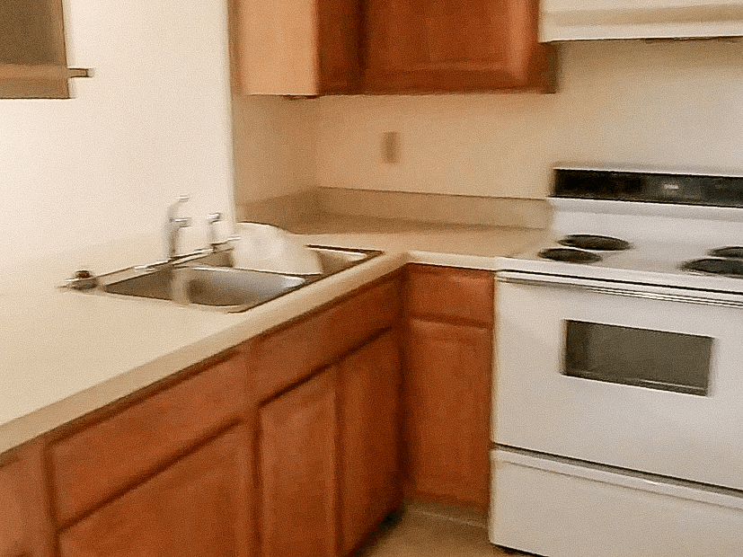 Kitchen in Heritage High Unit 307